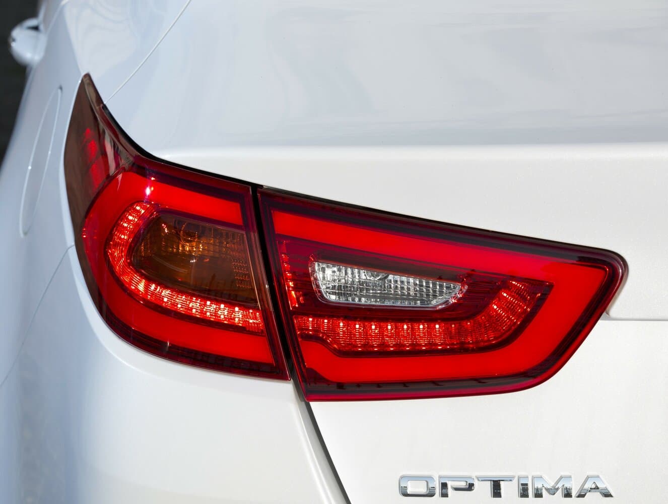 Kia Optima III Рестайлинг Седан, фото 14