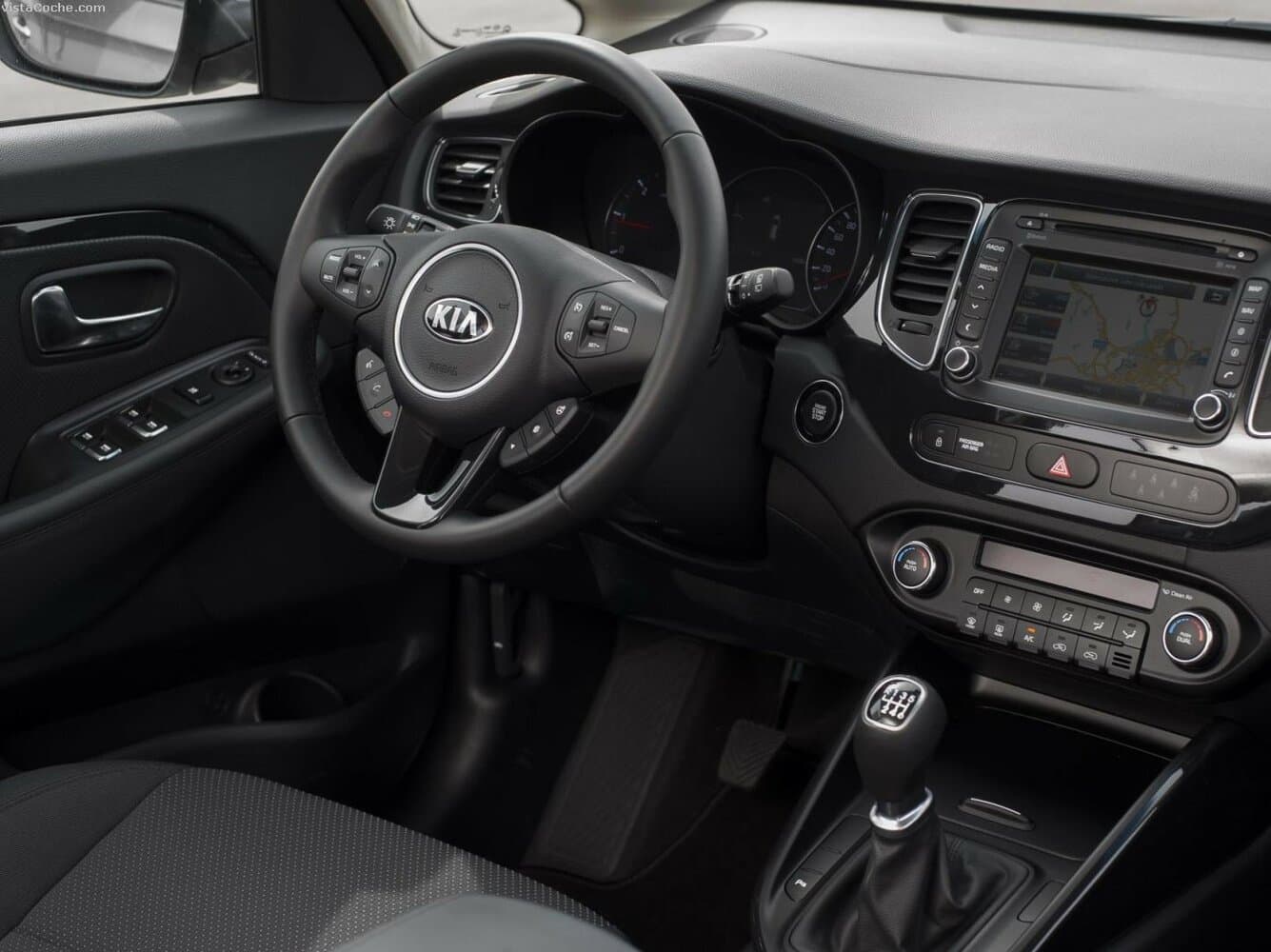 Kia Carens III (RP) Компактвэн, фото 7