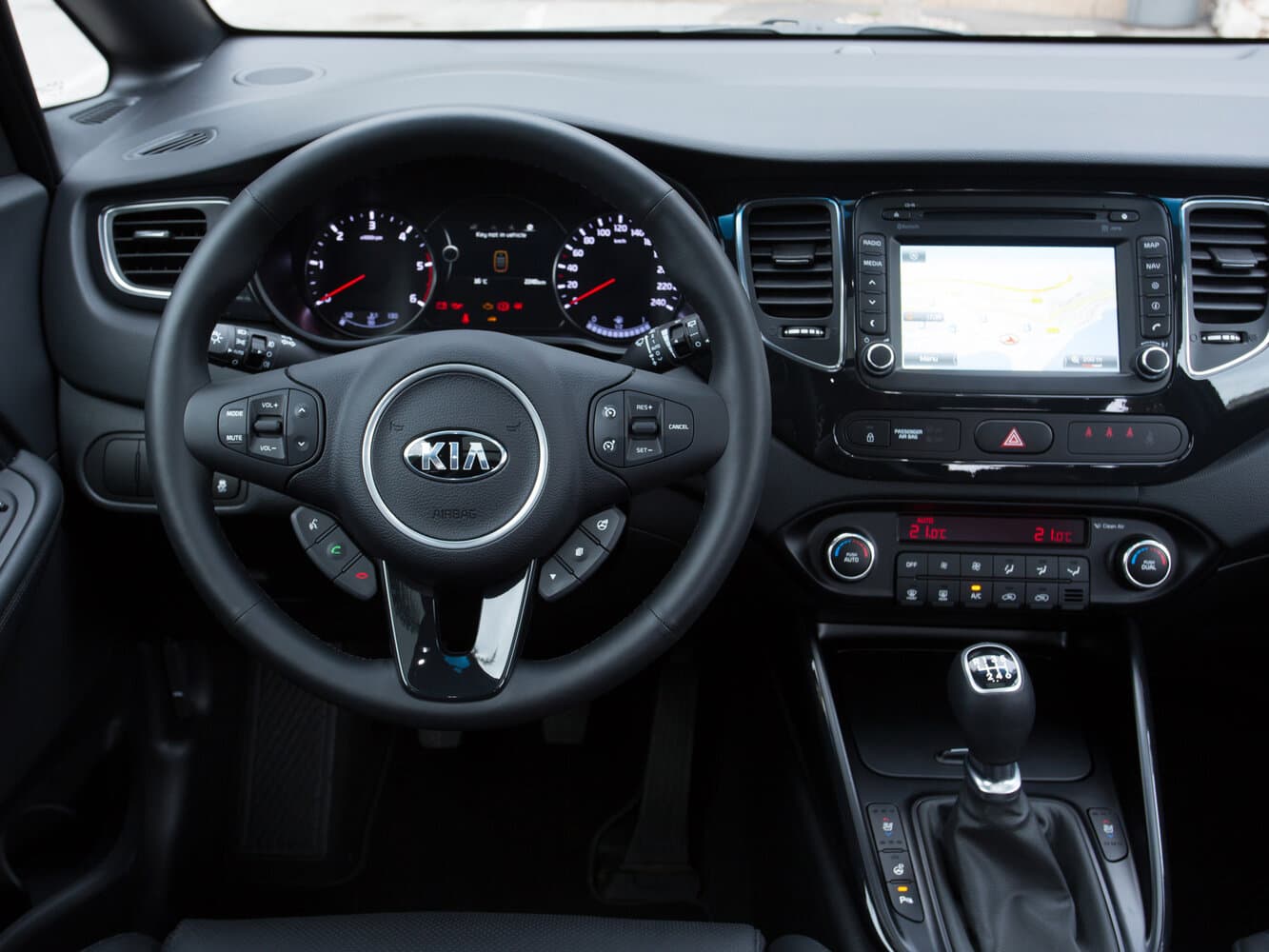 Kia Carens III (RP) Компактвэн, фото 6