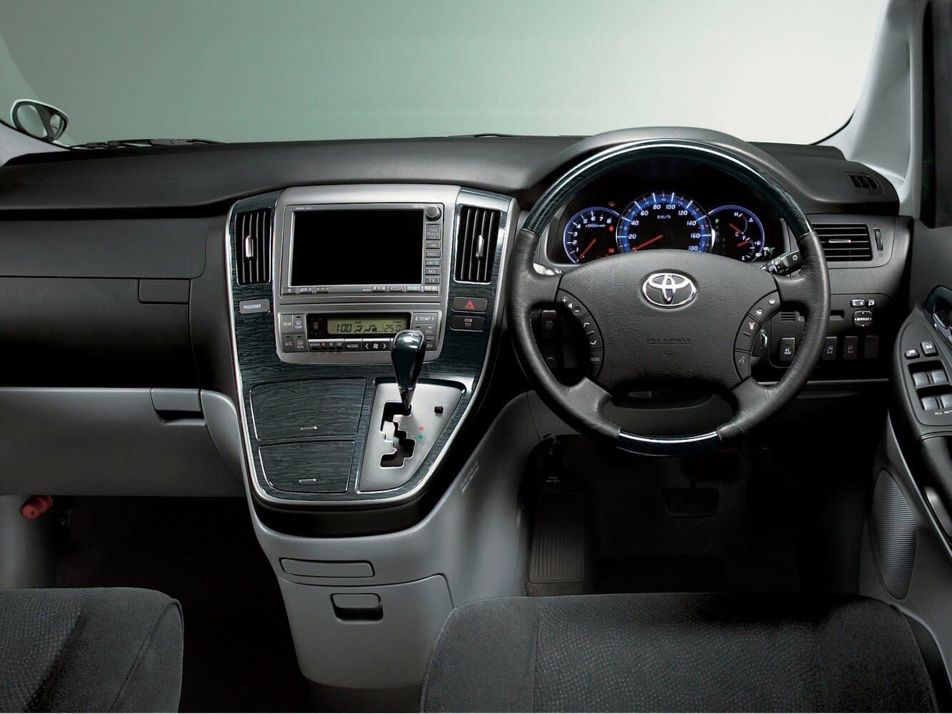 Toyota Alphard I Минивэн, фото 3