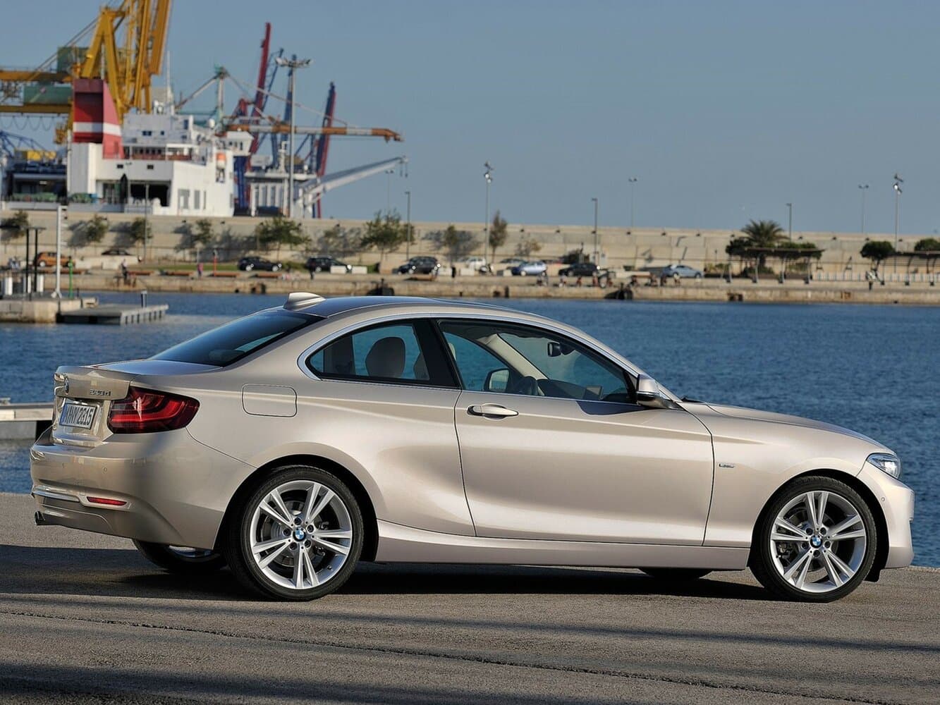BMW 2 series F22 Купе, фото 2
