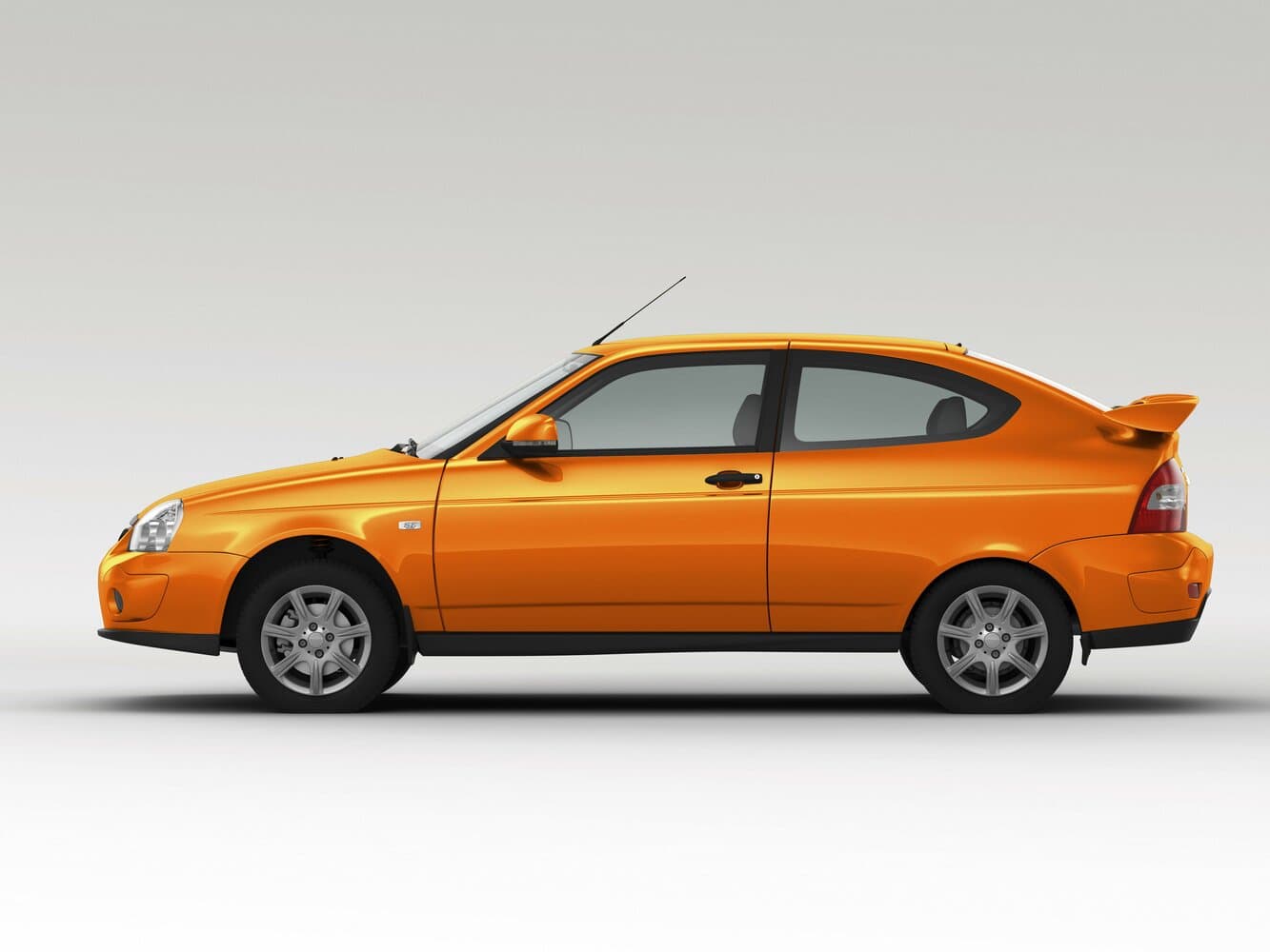 Lada (ВАЗ) Priora I Рестайлинг Хэтчбек 3 дв., фото 2