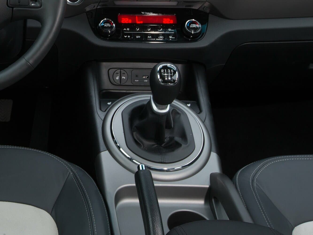 Kia Sportage III Рестайлинг Внедорожник 5 дв., фото 12
