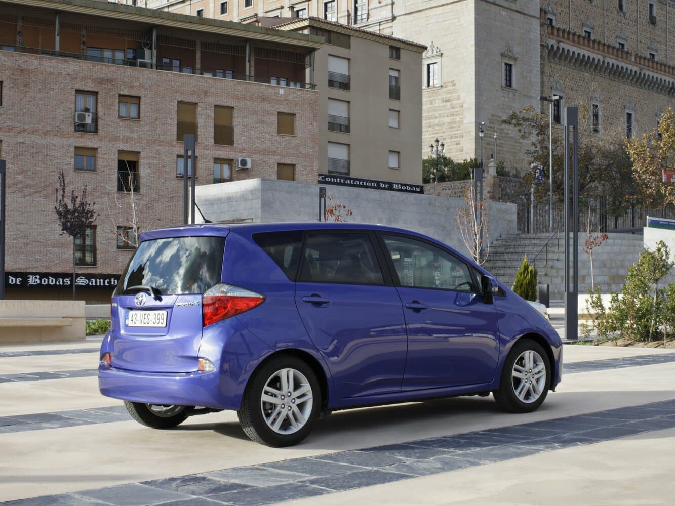 Toyota Verso-S  Хэтчбек 5 дв., фото 5