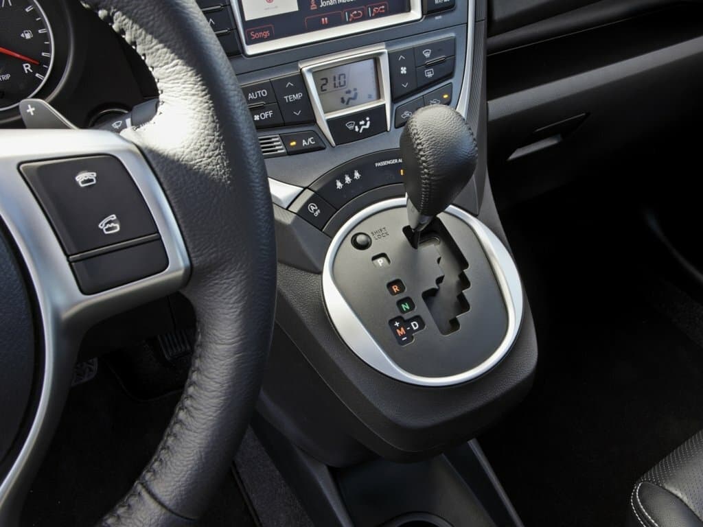 Toyota Verso-S  Хэтчбек 5 дв., фото 9
