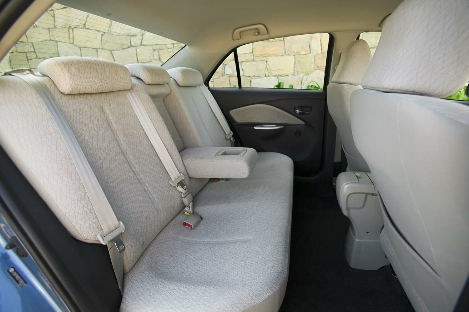 Toyota Yaris II Седан, фото 8