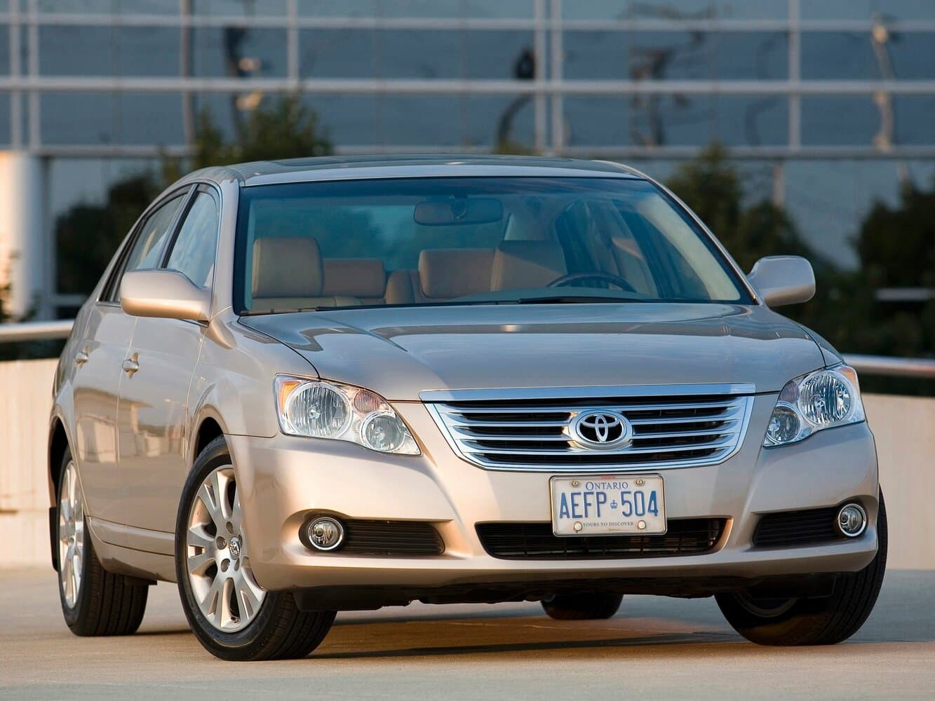 Toyota Avalon III Рестайлинг Седан, фото 3