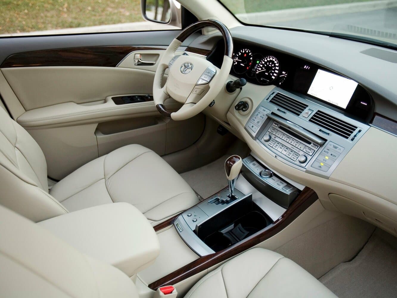 Toyota Avalon III Рестайлинг Седан, фото 5