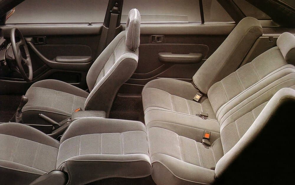 Toyota Corona VIII (T170) Лифтбек, фото 5