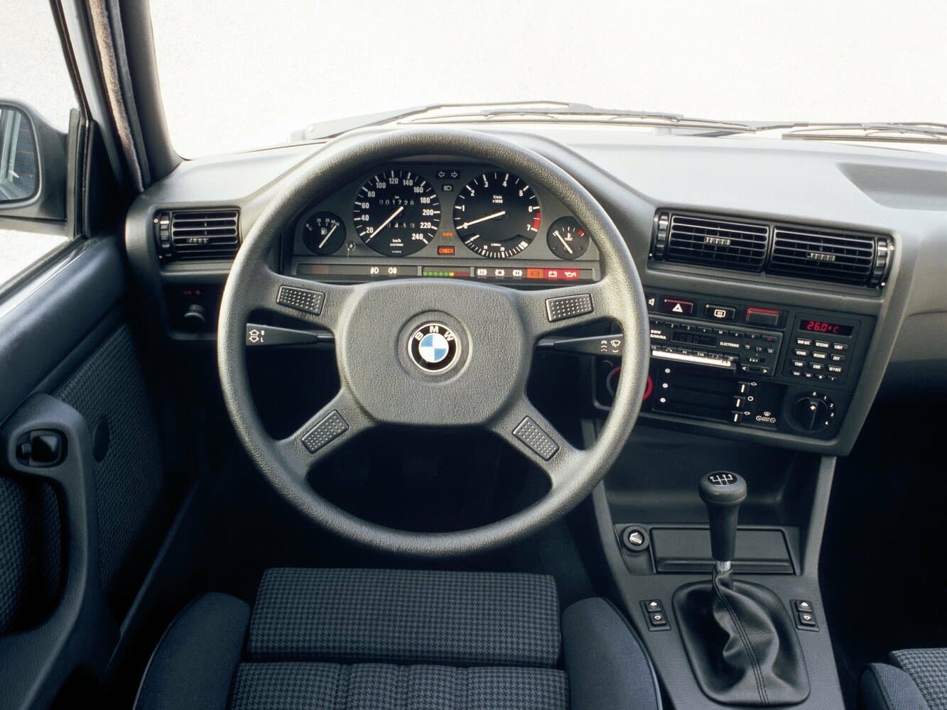 BMW 3 series II (E30) Купе, фото 3