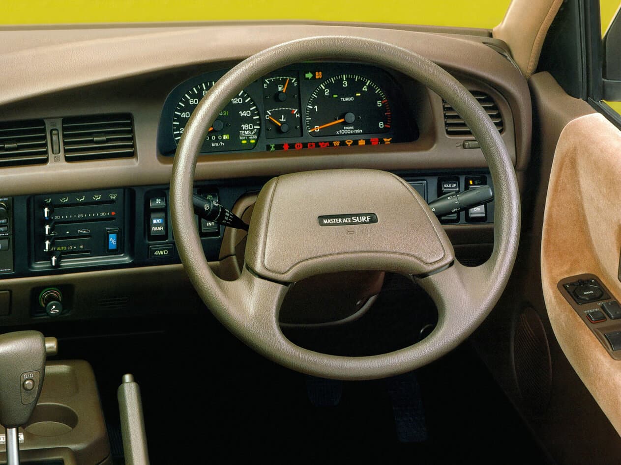 Toyota MasterAce Surf  Минивэн, фото 4