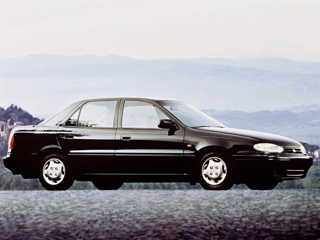 Hyundai Elantra I (J1) Седан, фото 2