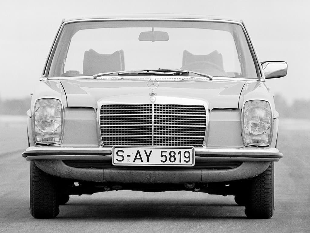 Mercedes-Benz W115  Седан, фото 2