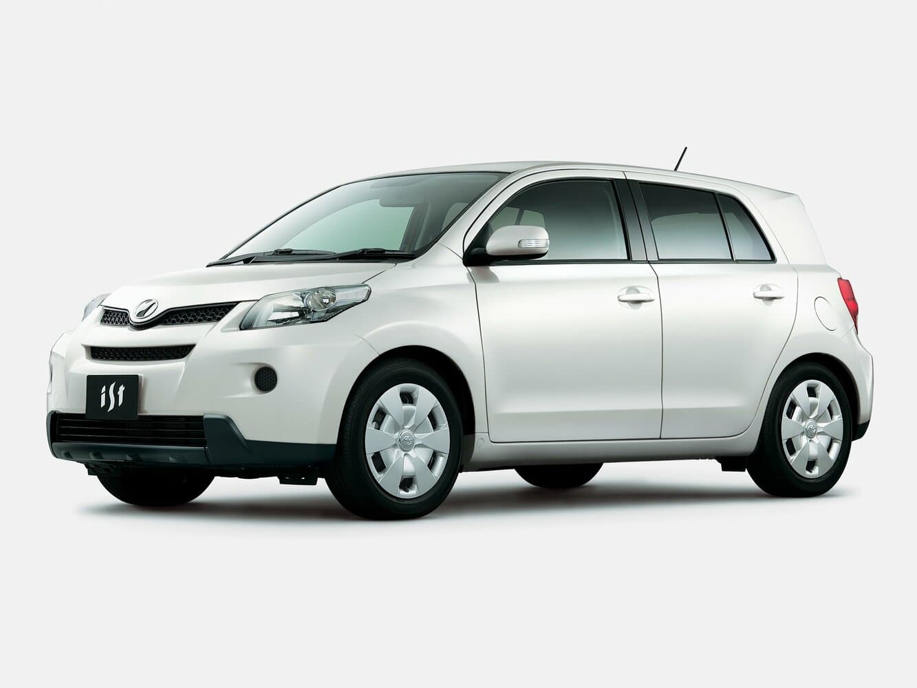 Toyota Ist II
