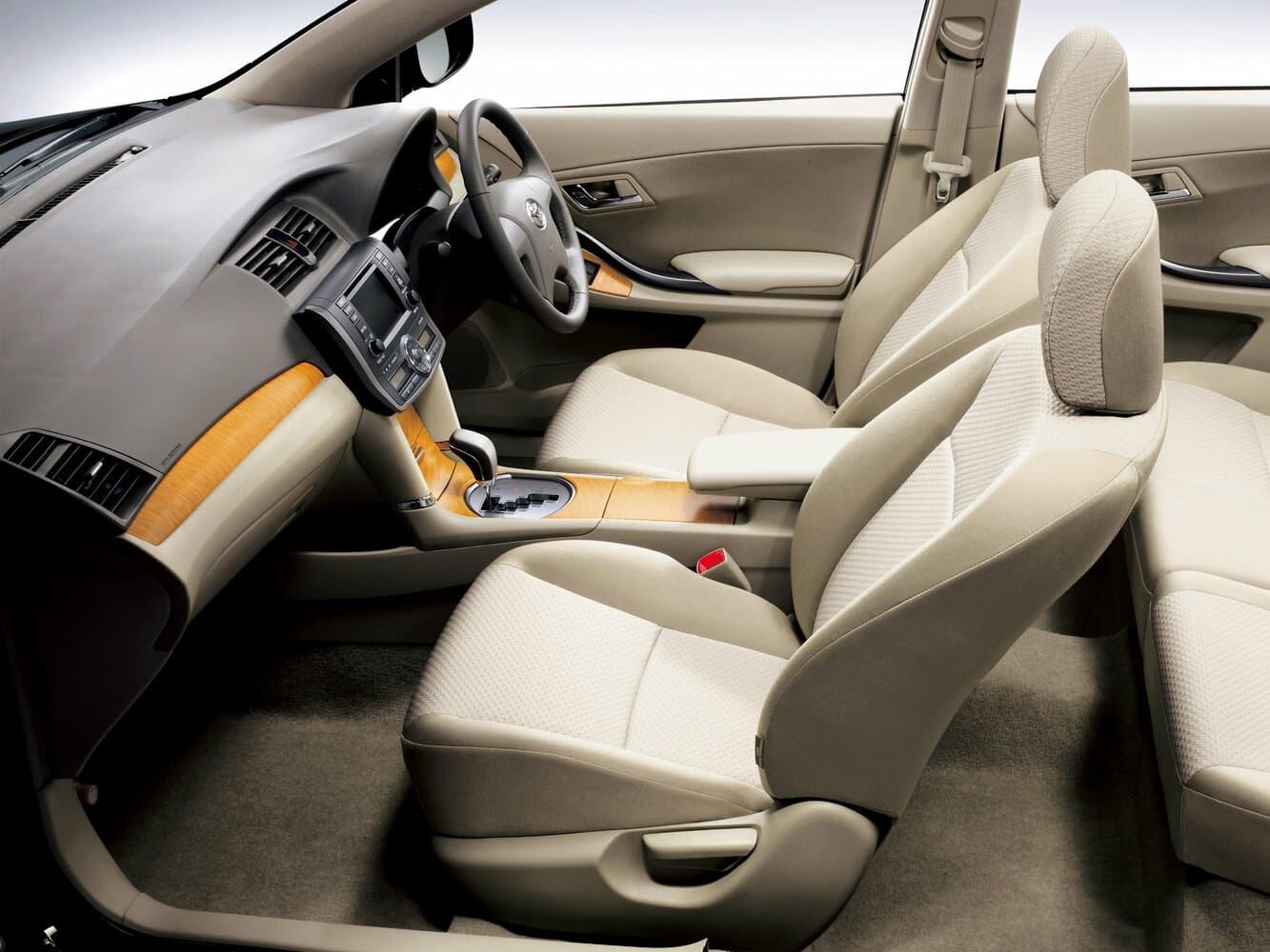 Toyota Premio II (T26) Седан, фото 6