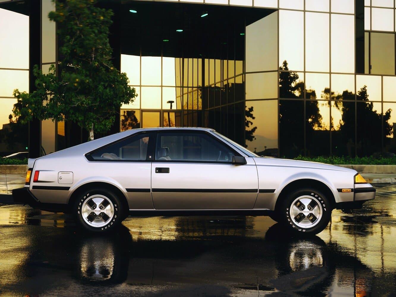 Toyota Celica III (A60) Лифтбек, фото 2