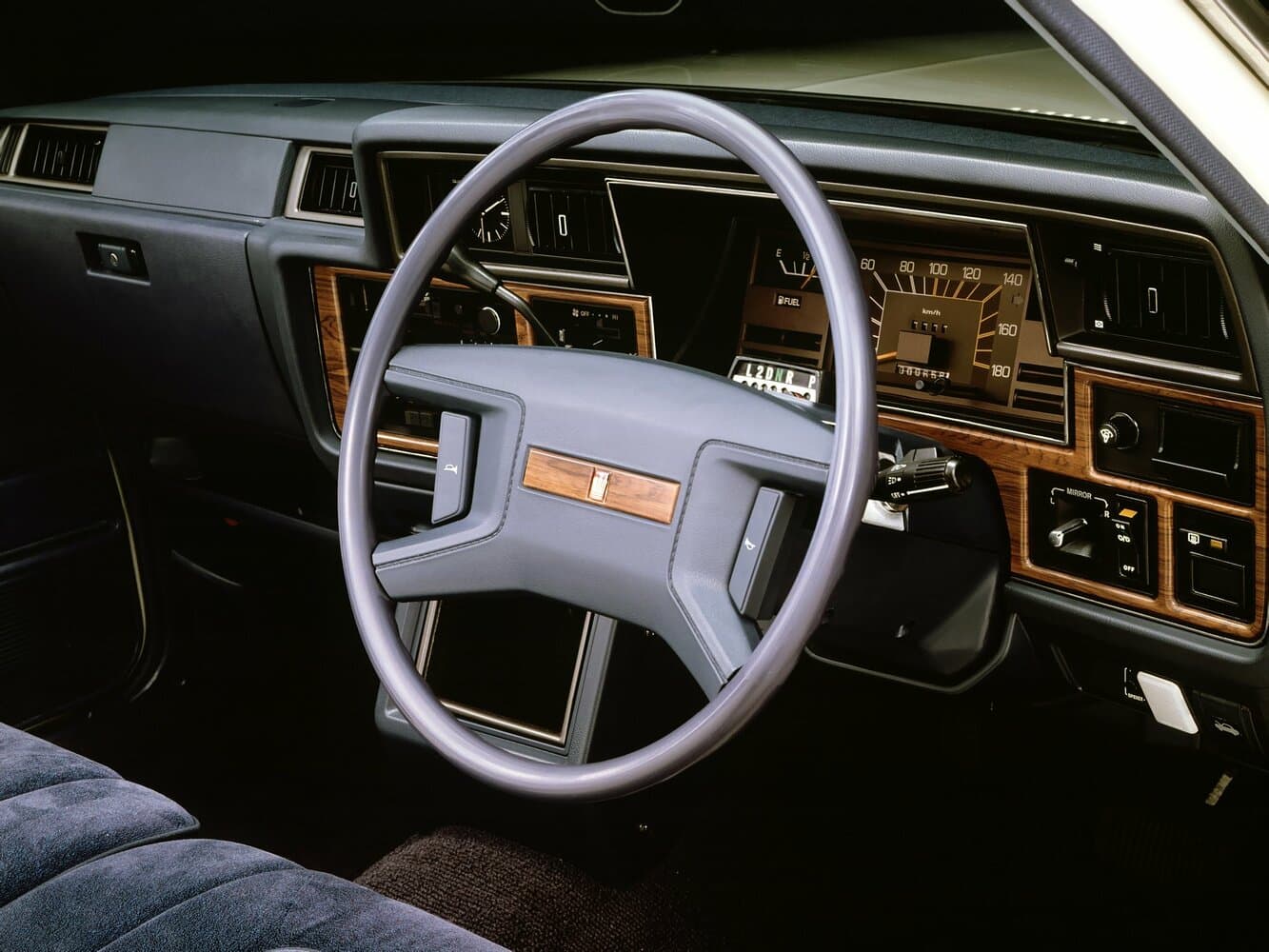 Toyota Crown VI (S110) Седан, фото 4