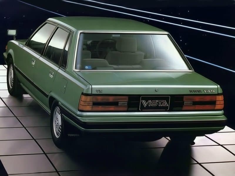 Toyota Vista I (V10) Седан, фото 3