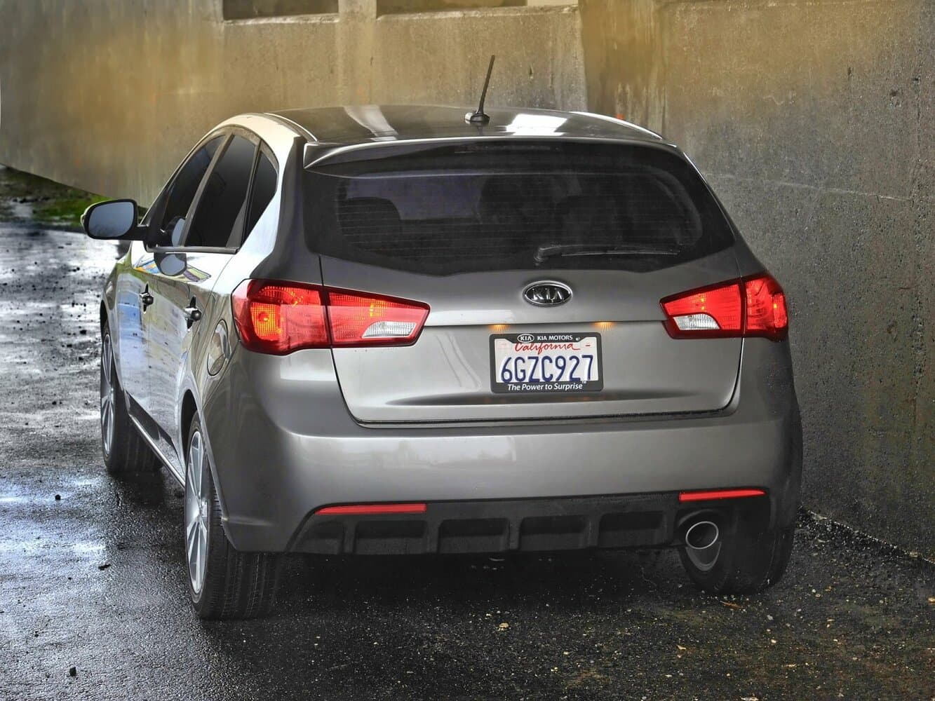 Kia Forte I Хэтчбек 5 дв., фото 3