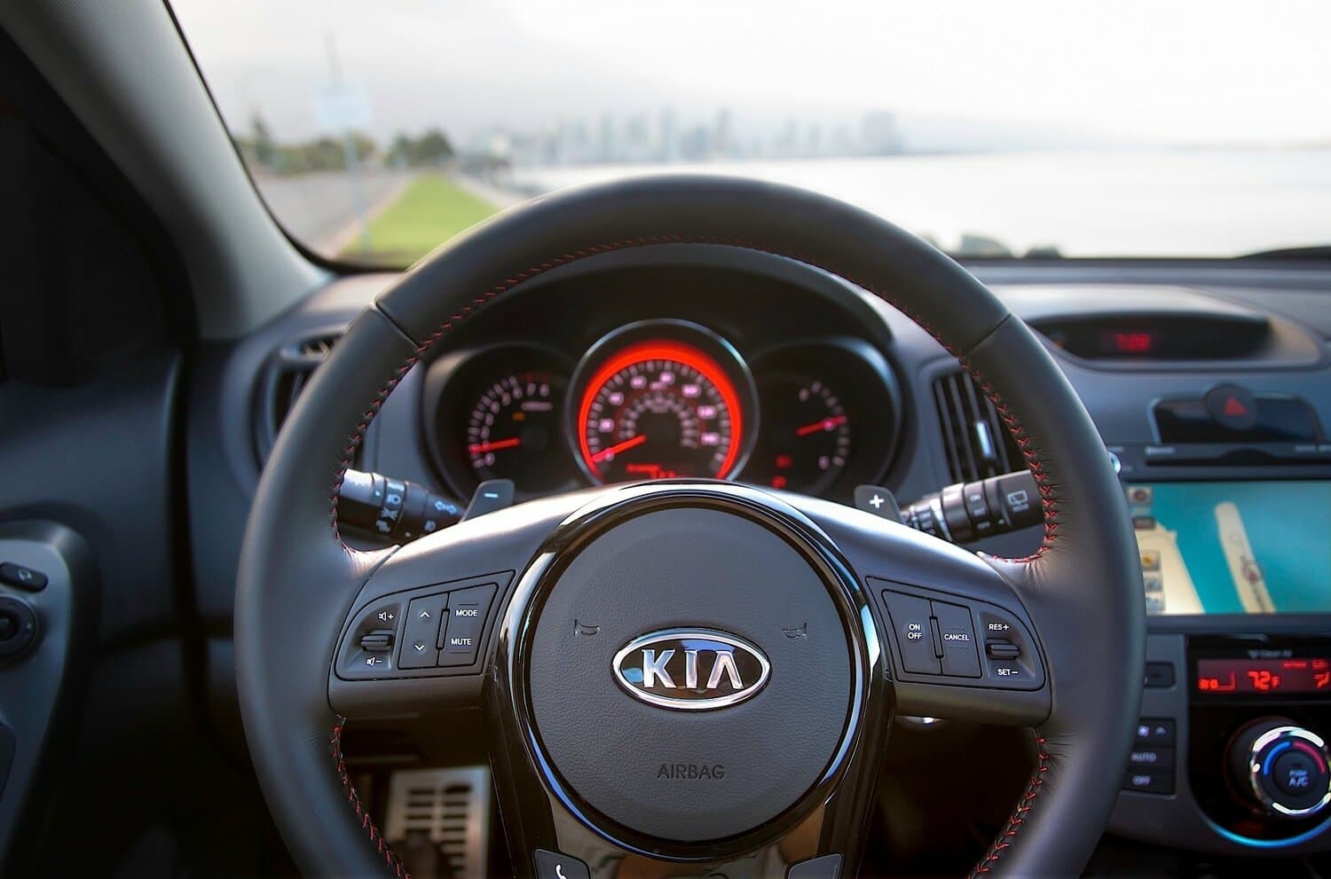 Kia Forte I Хэтчбек 5 дв., фото 5