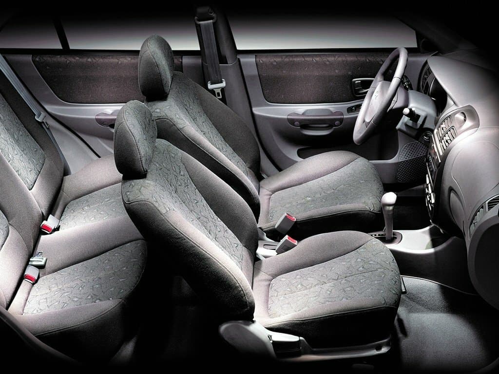 Hyundai Accent II Седан, фото 5