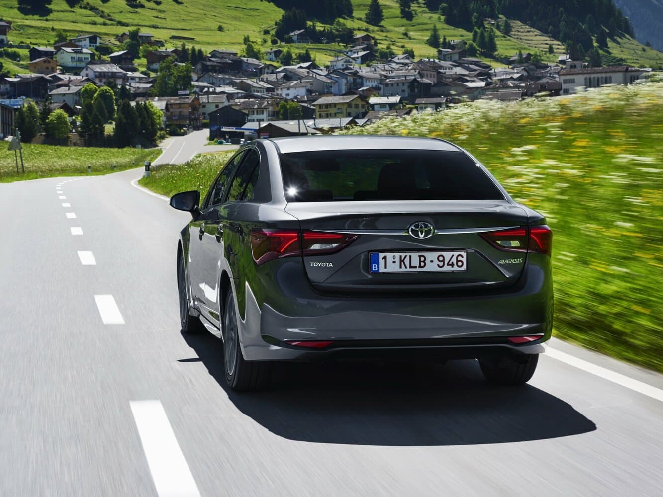 Toyota Avensis III Рестайлинг 2 Седан, фото 4