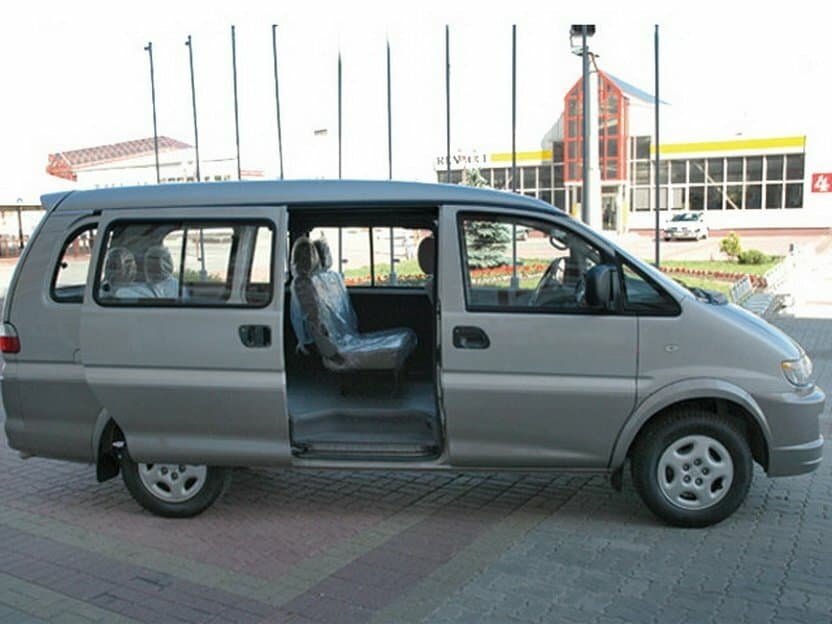 Dongfeng MPV
