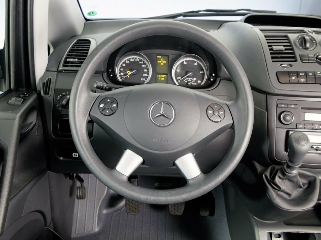 Mercedes-Benz Vito II (W639) Рестайлинг Минивэн L1, фото 3