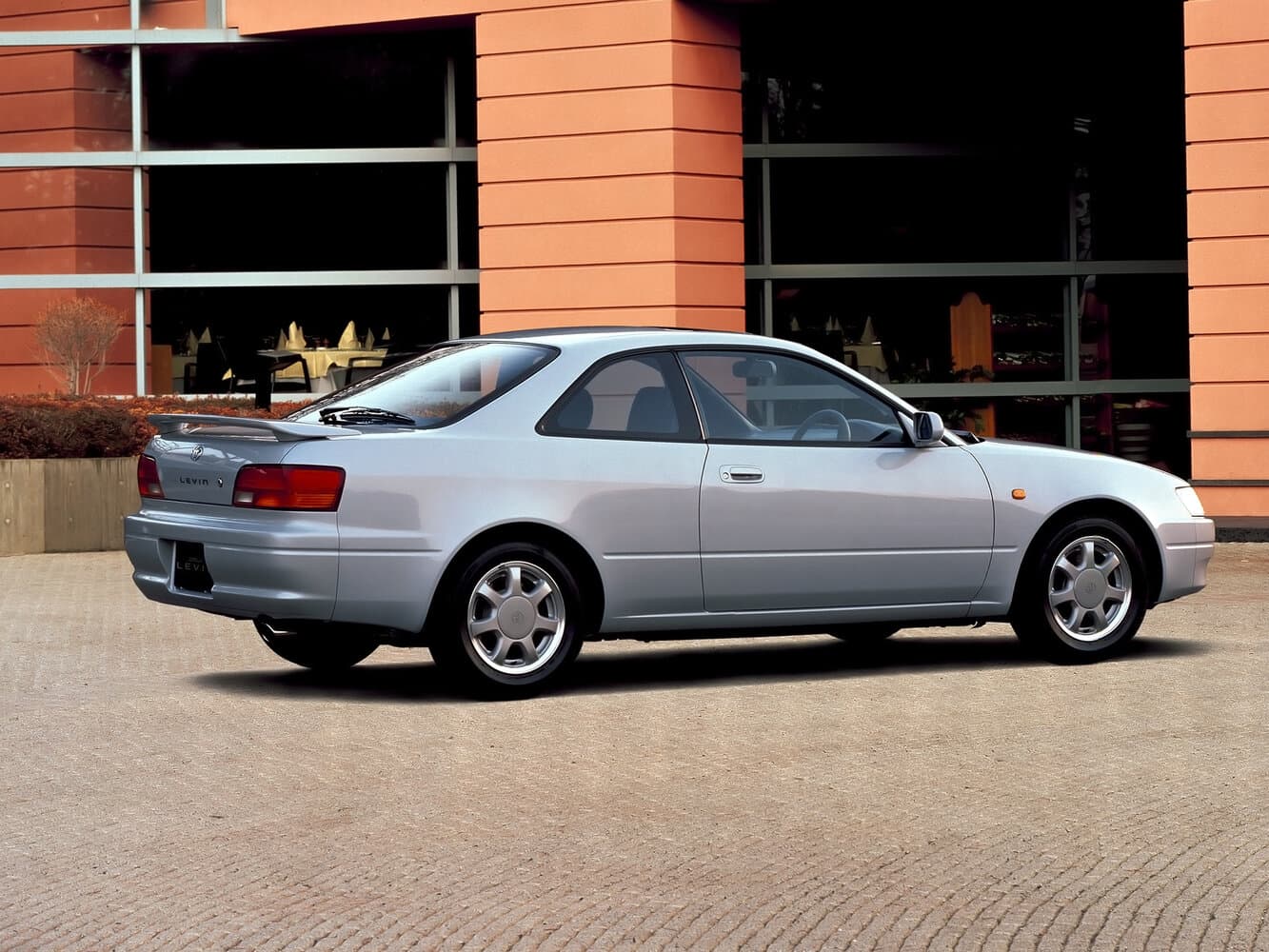 Toyota Corolla Levin VII (AE110/AE111) Купе, фото 3