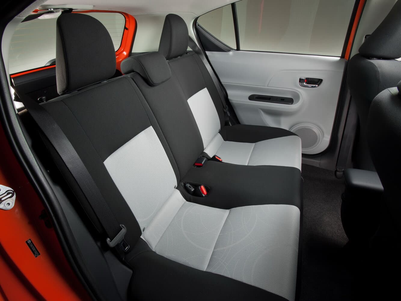 Toyota Prius c I Хэтчбек 5 дв., фото 9