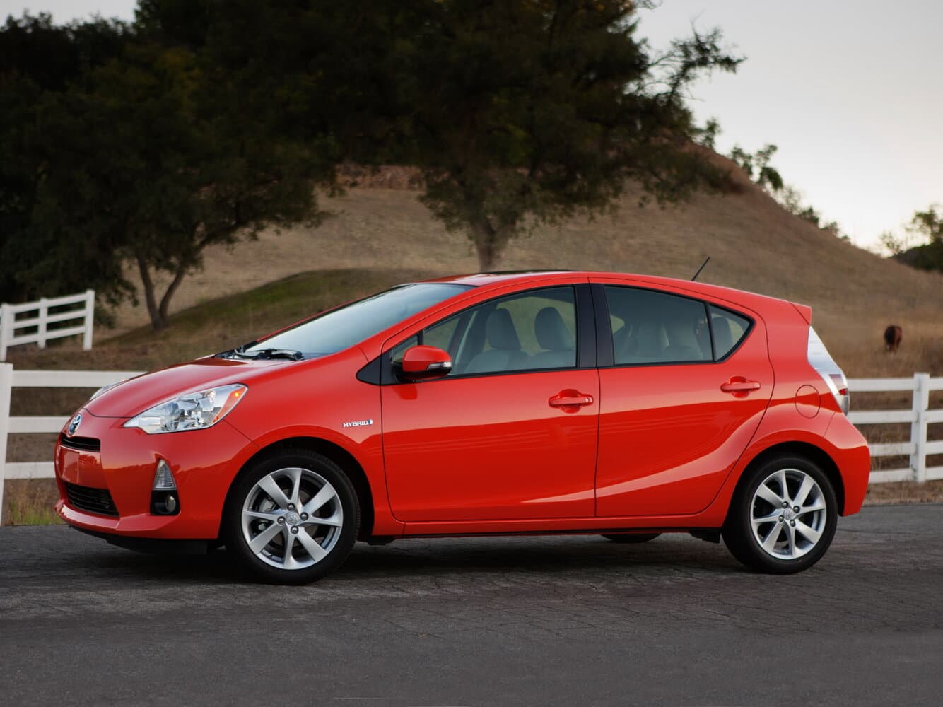 Toyota Prius c I Хэтчбек 5 дв., фото 2