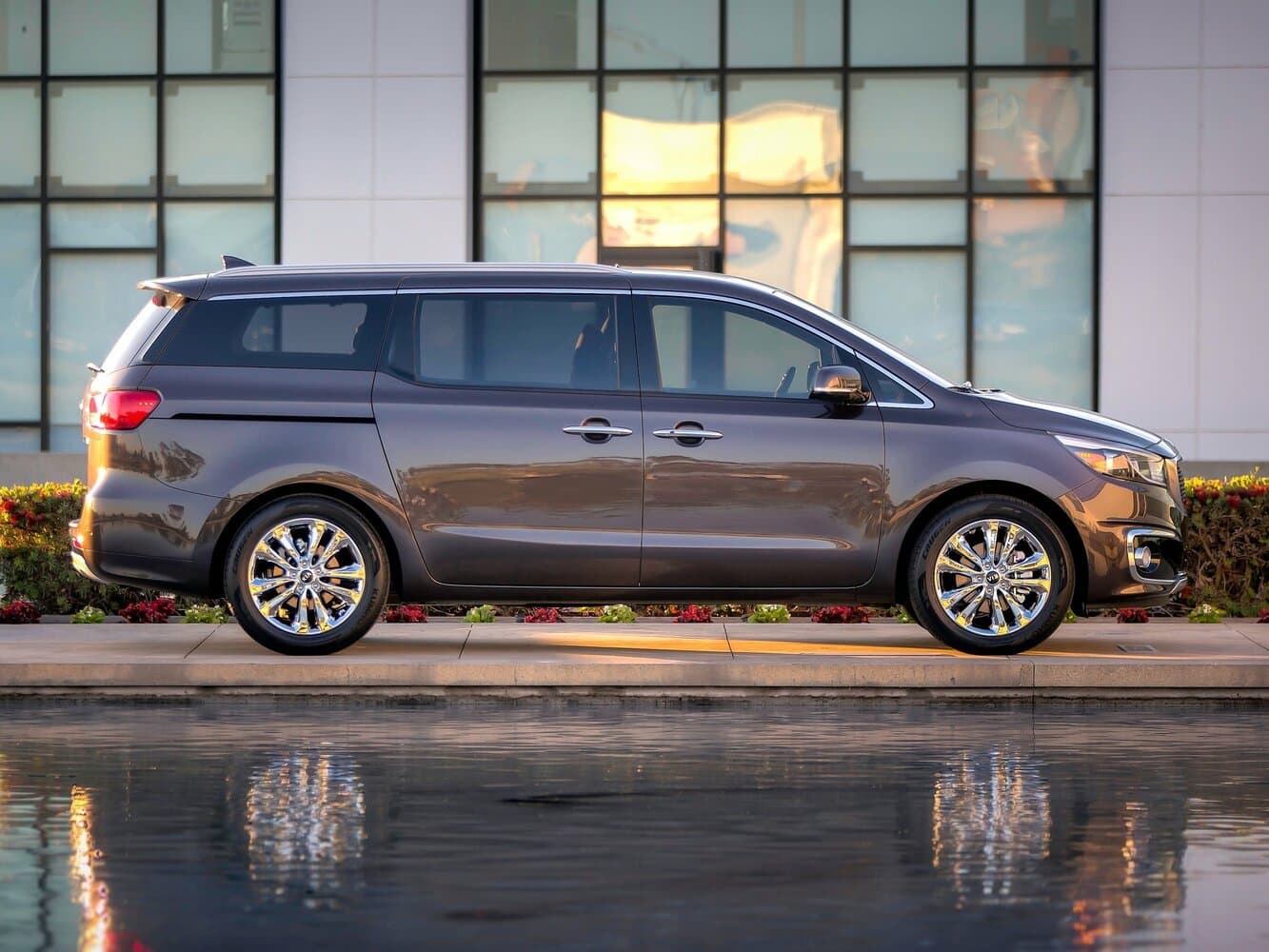 Kia Sedona III Минивэн, фото 2
