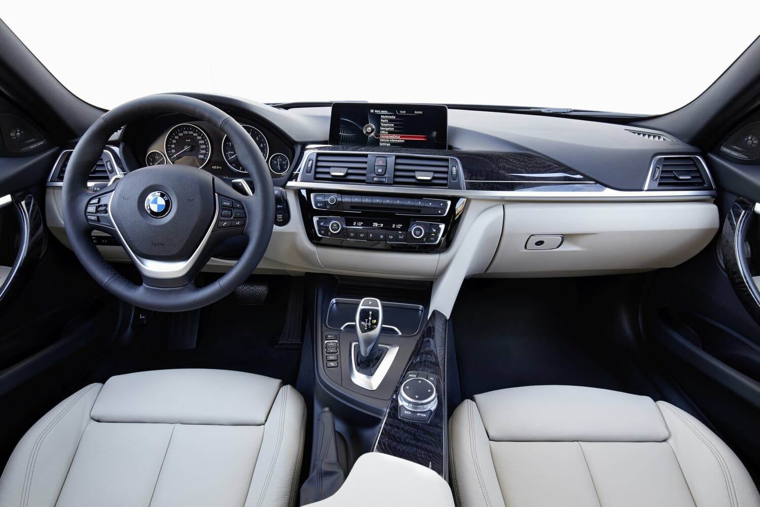 BMW 3 series VI (F3x) Рестайлинг Седан, фото 6