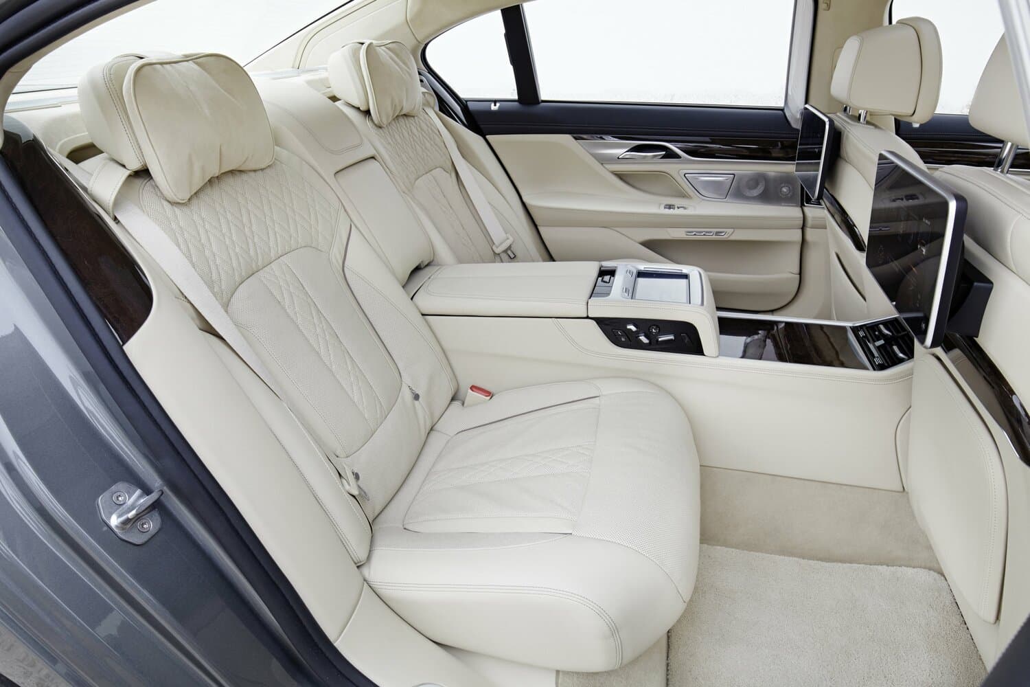 BMW 7 series VI (G11/G12) Седан Long, фото 11