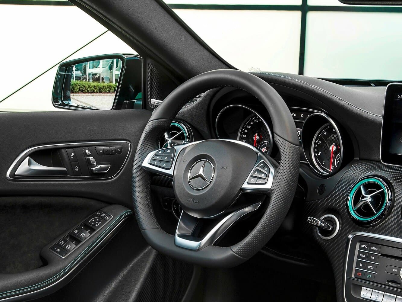 Mercedes-Benz A-Class III (W176) Рестайлинг Хэтчбек 5 дв., фото 8