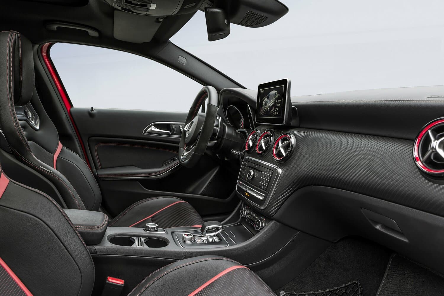 Mercedes-Benz A-Class AMG I (W176) Рестайлинг Хэтчбек 5 дв., фото 7