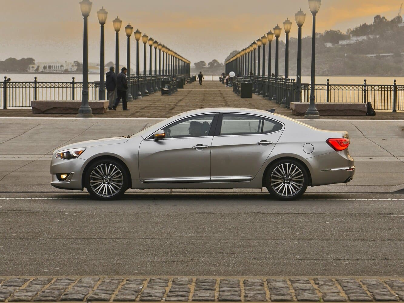 Kia Cadenza I Рестайлинг Седан, фото 2