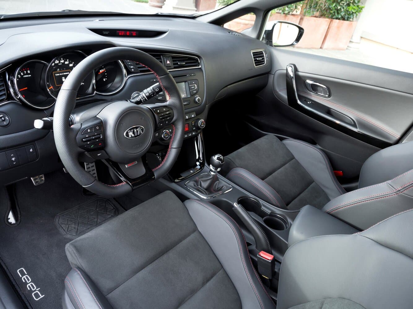 Kia Ceed GT I Рестайлинг Хэтчбек 5 дв., фото 11
