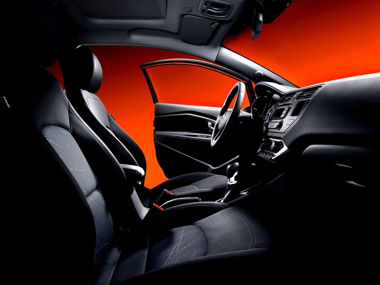 Kia Pride III Хэтчбек 3 дв., фото 5