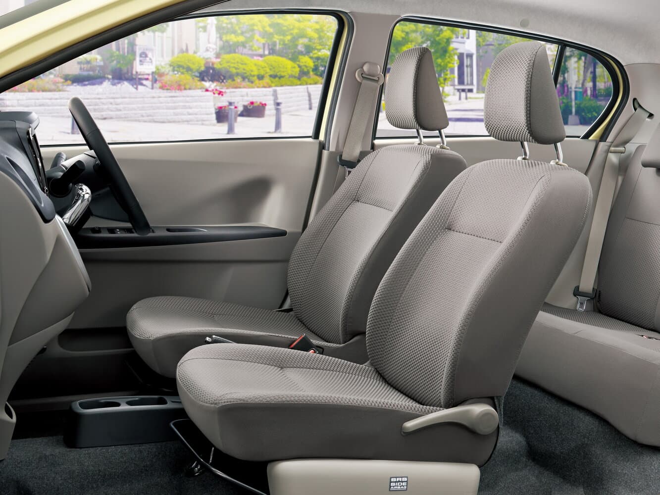 Toyota Pixis Epoch I Хэтчбек 5 дв., фото 4