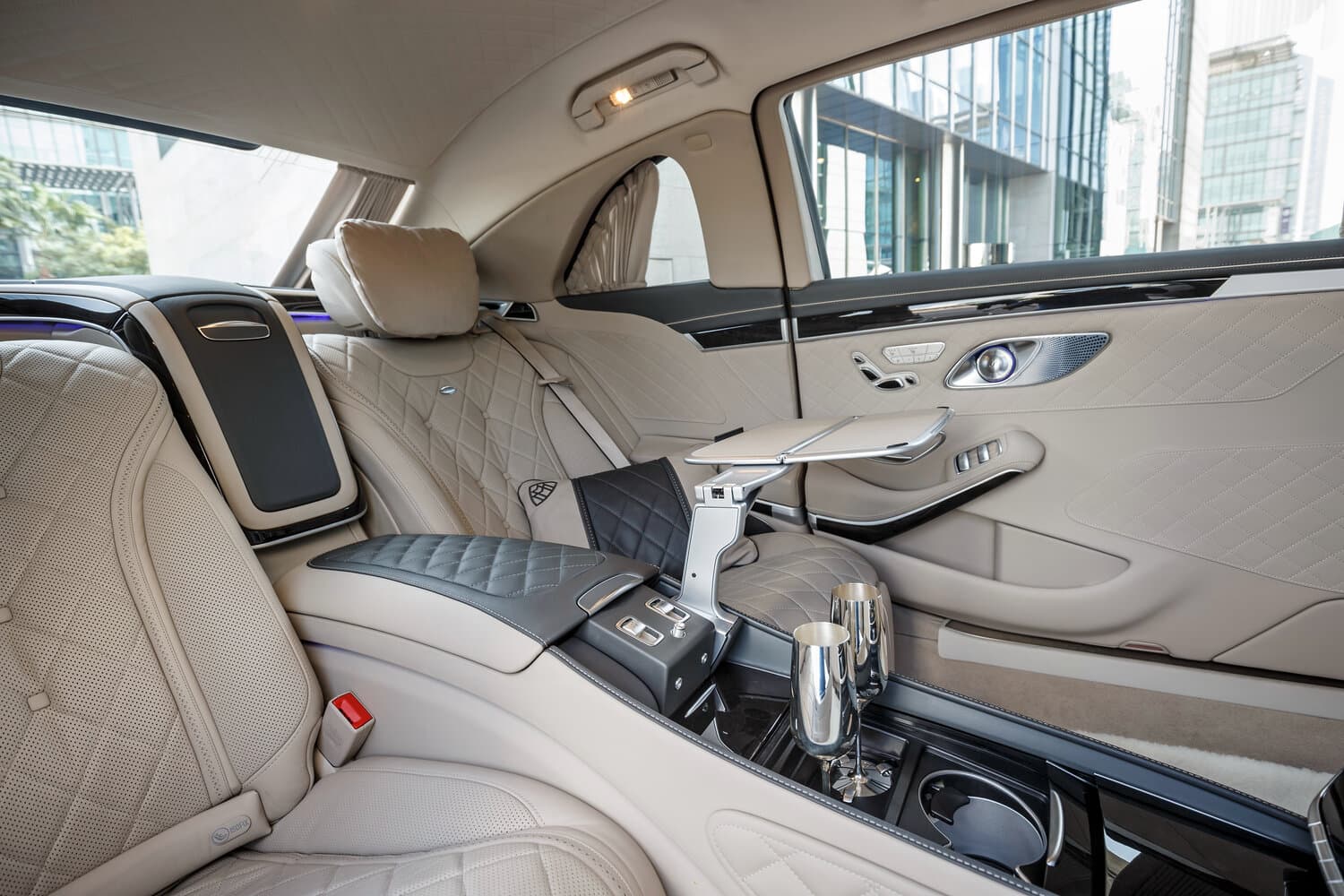 Mercedes-Benz Maybach S-Class I (X222) Лимузин Pullman, фото 7