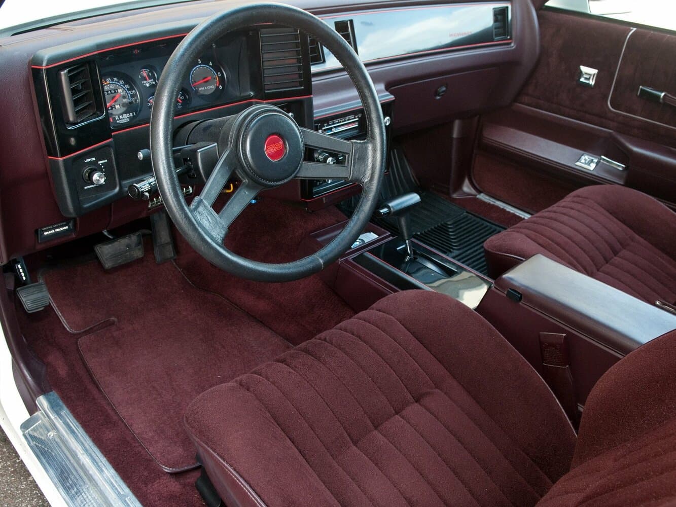 Chevrolet, Monte Carlo, IV, 1988, фото 4