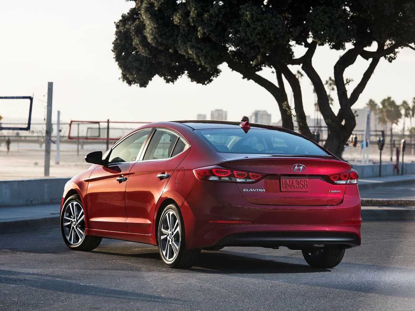 Hyundai Elantra VI (AD) Седан, фото 5