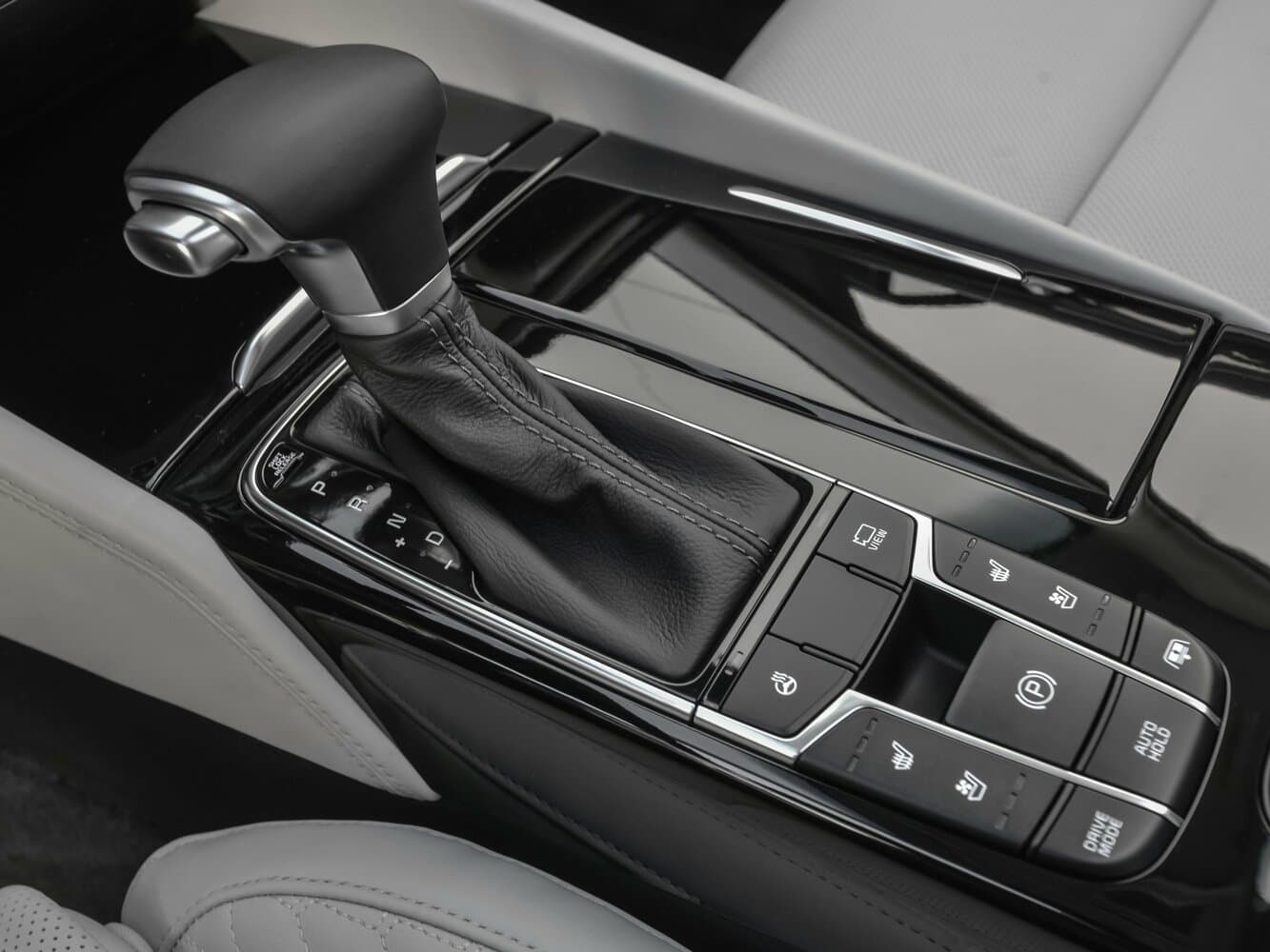 Kia Cadenza II Седан, фото 10