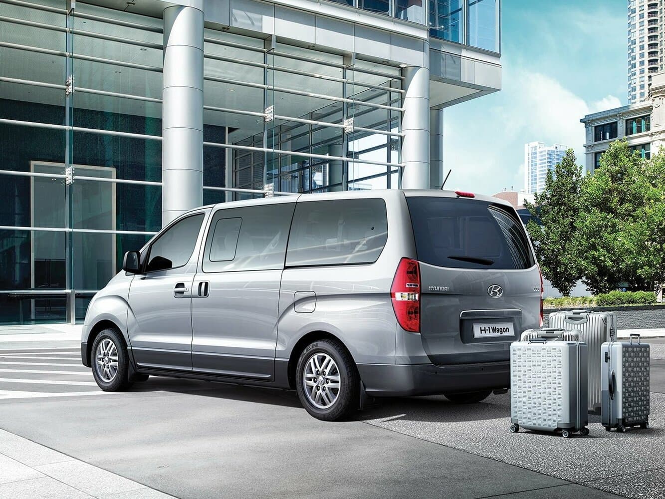 Hyundai H-1 II Рестайлинг Минивэн, фото 4