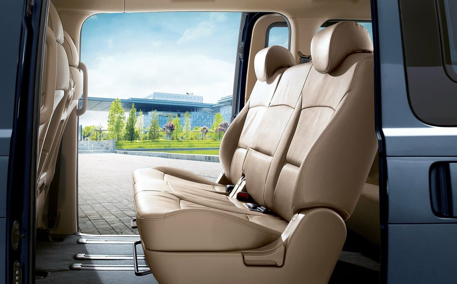 Hyundai H-1 II Рестайлинг Минивэн, фото 8