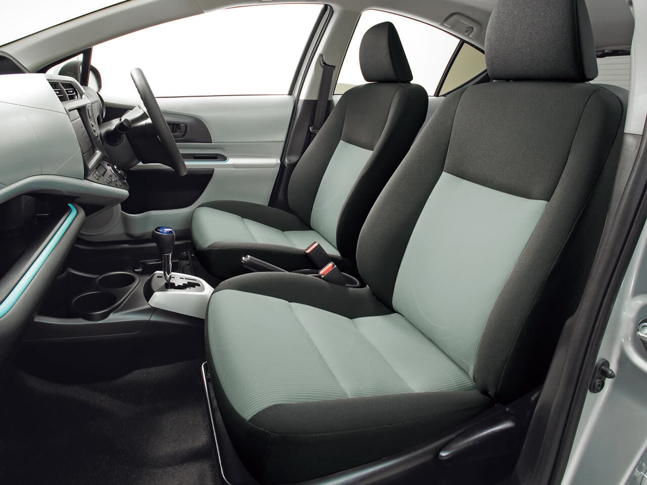 Toyota Aqua I Хэтчбек 5 дв., фото 7