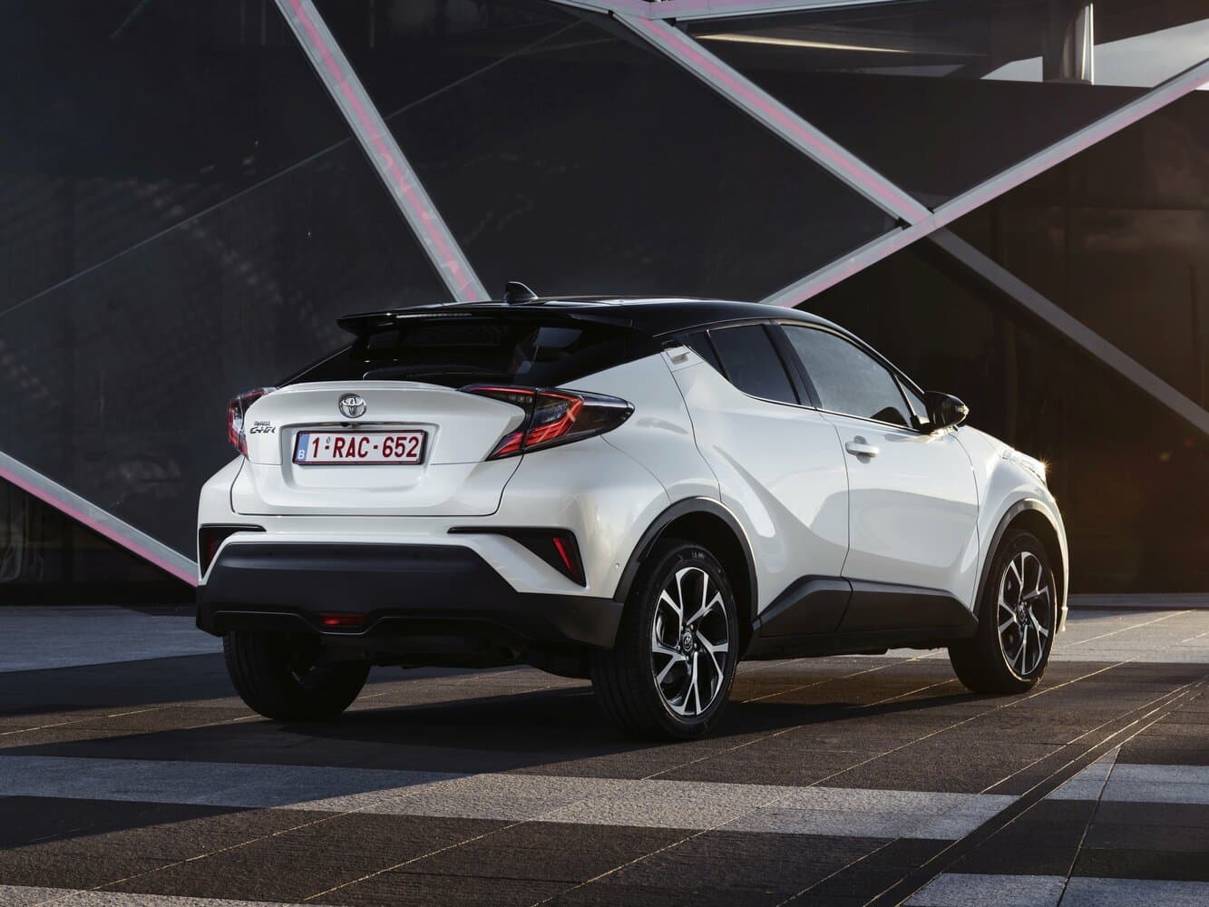 Toyota C-HR I Внедорожник 5 дв., фото 5