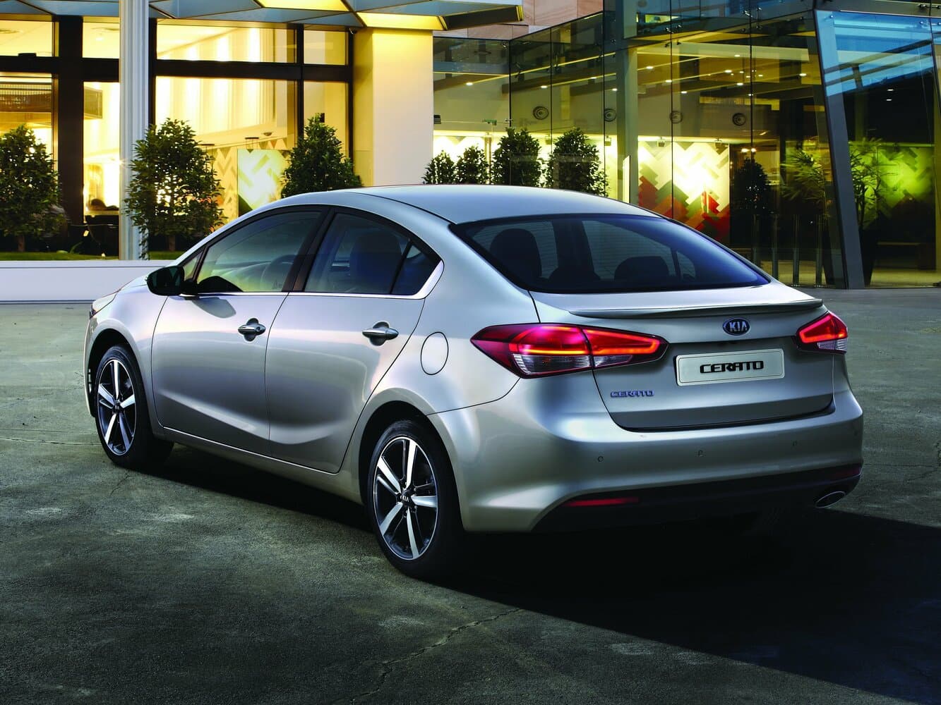 Kia Cerato III Рестайлинг (Classic) Седан, фото 5