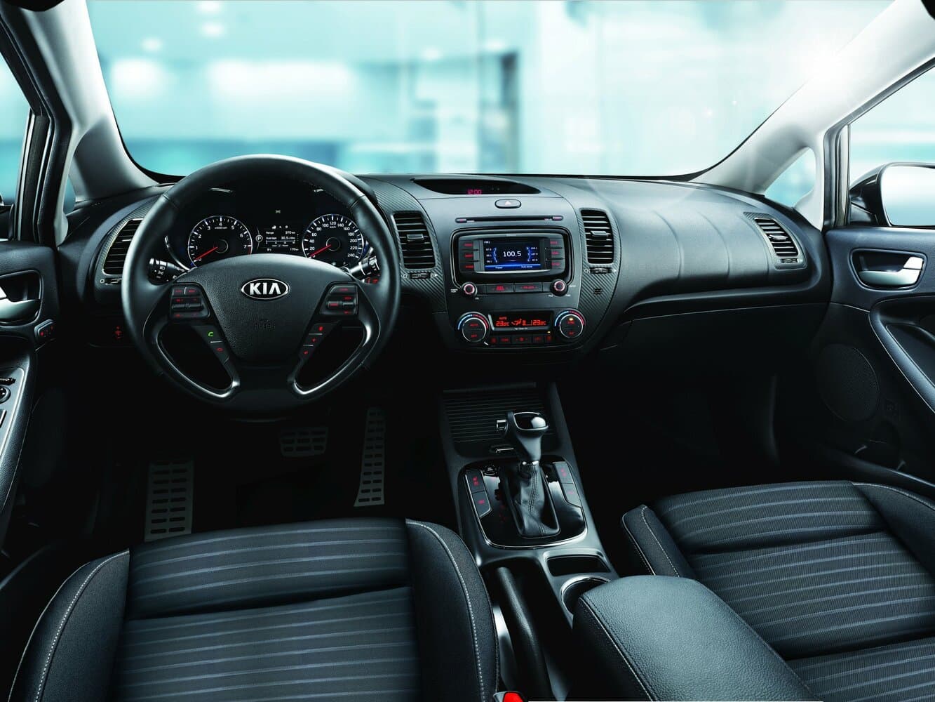 Kia Cerato III Рестайлинг (Classic) Седан, фото 6